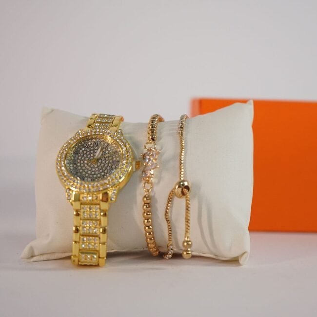 ساعة نسائية بسوار من الألماس والكريستال اللامع