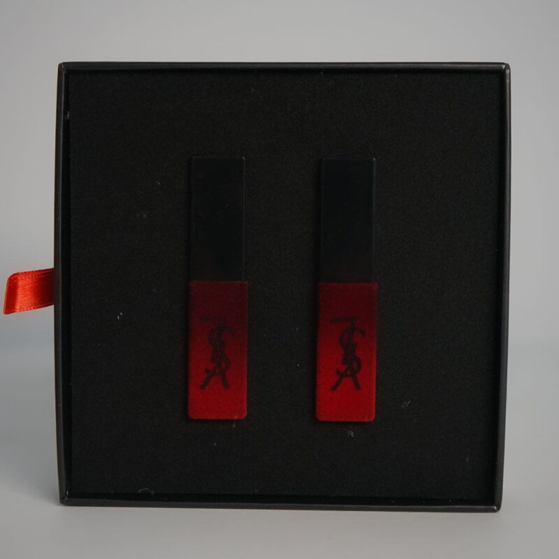 احمر شفاه من YSL قطعتين