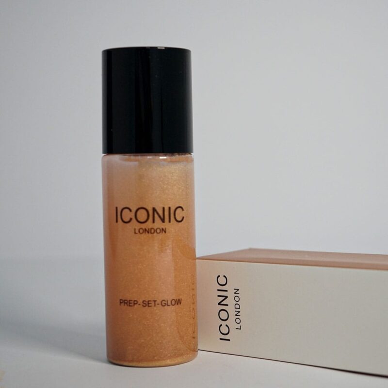 Iconic Liquid Highlighter Mist for Face and Body - Image 2