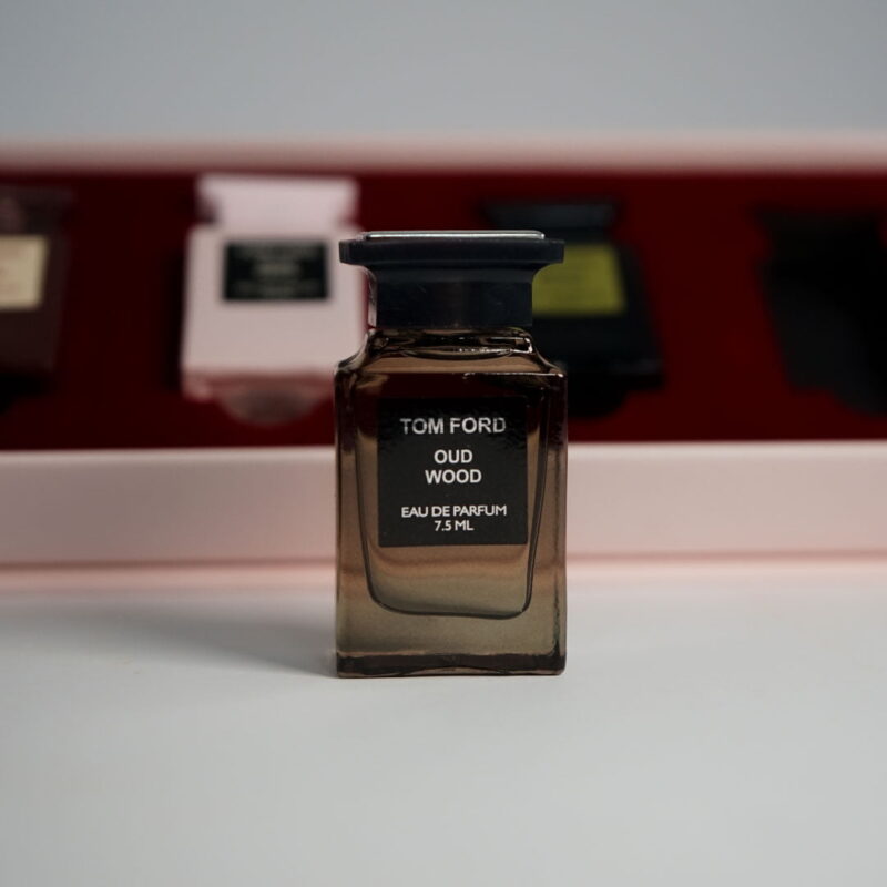 مجموعة عطور من توم فورد للجنسين - 4 قطع