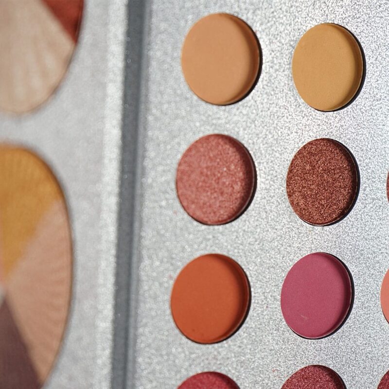 BEAUTY GLAZED Botanical Eyeshadow Palette - Image 2