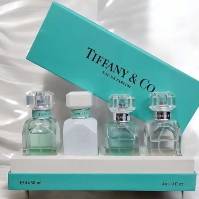 مجموعة عطور من تيفاني اند كو مكونه من اربع زجاجات ٣٠مل