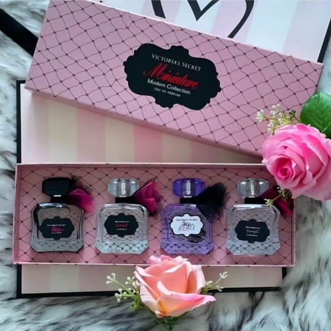 مجموعة عطور من فيكتوريا سيكريت - Image 4