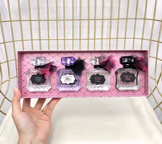 مجموعة عطور من فيكتوريا سيكريت - Image 2
