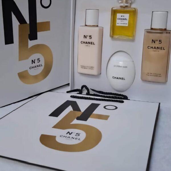 للعنايه بالجسم N°5 مجموعة منتجات شانيل